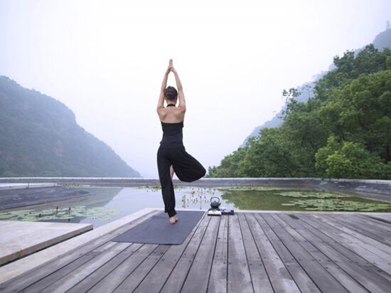 “瑜伽热”带动全民健身